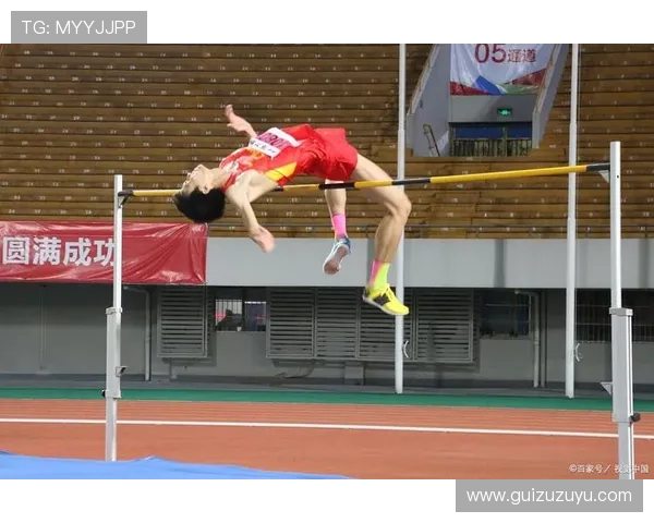 全球顶级运动员挑战极限突破纪录 体育赛事见证历史瞬间